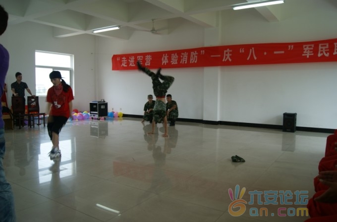 QQ截图20110727085319.jpg