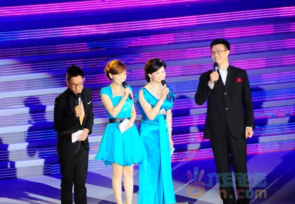 2011年扬州美女大赛頒奖盛典在市体育公园体育馆举行