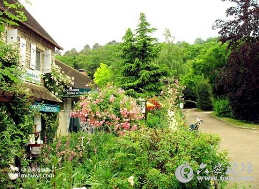 Beauty-town.jpg Beauty-town.jpg