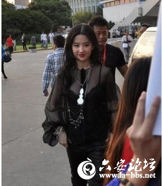 QQ截图20121102110313.jpg