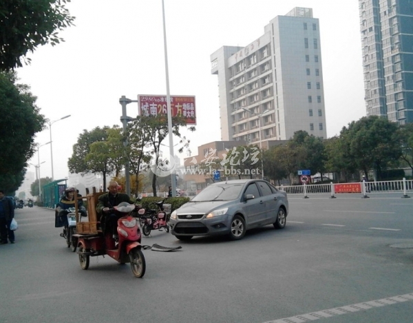 汽车.jpg