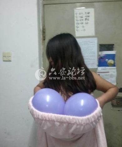 QQ截图20121210095959.jpg