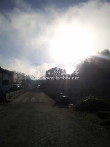 霍山太阳乡,早上起来云蒸霞蔚