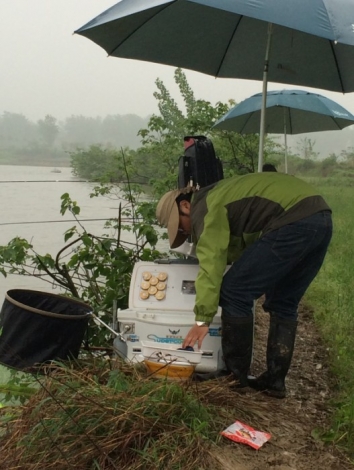 4.19 再战金桥：25.钓友7.2扛不住了，果断换上4.5.——换装中！.jpg