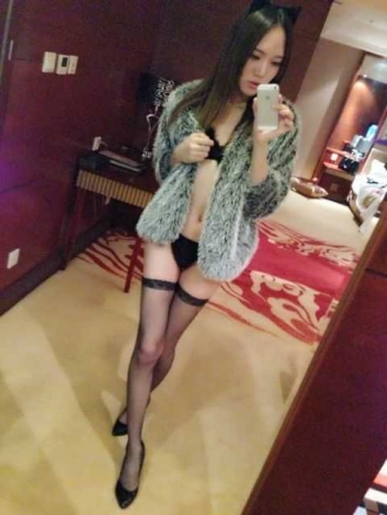 孙雅静，学生，兔女郎，护士，各种诱惑姿势 (16).jpg