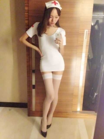 孙雅静，学生，兔女郎，护士，各种诱惑姿势 (24).jpg