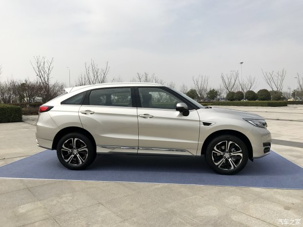 d_autohomecar__wKjBxVi2R-mAHrI3AAeRfUl-63o894.jpg