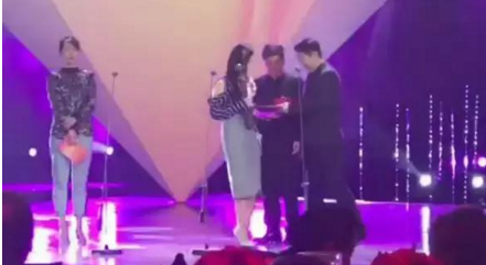 QQ截图20170424170337.png QQ截图20170424170337.png