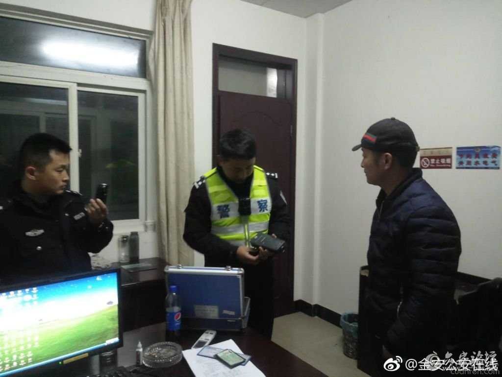085414p5bbb54jg9ohe3rp.jpg