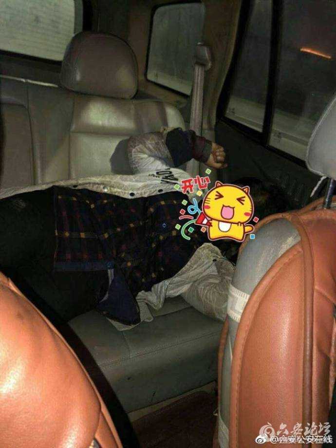00.jpg