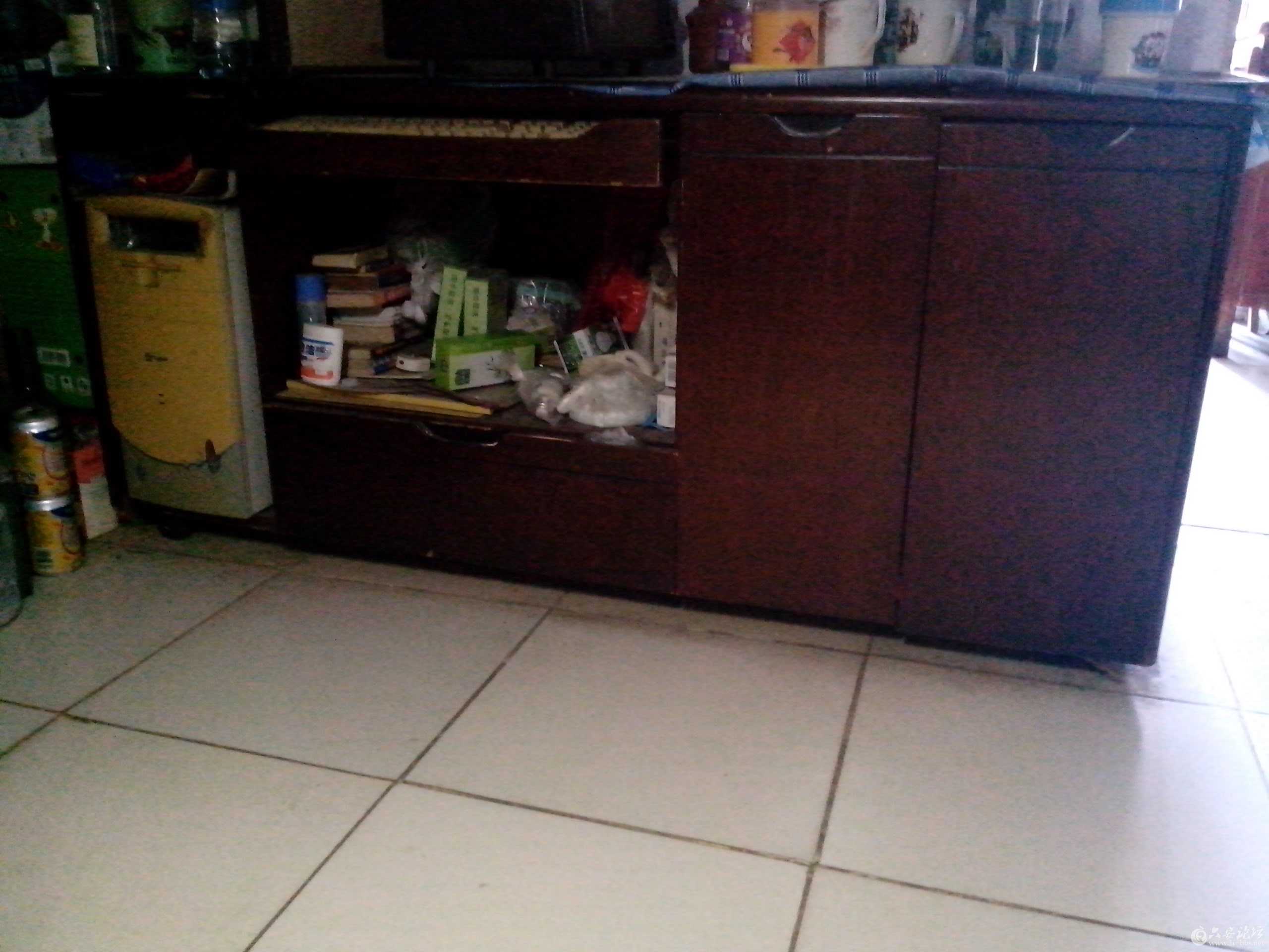 电脑桌柜 优惠.长宽高（公分）：139x41x62。150元