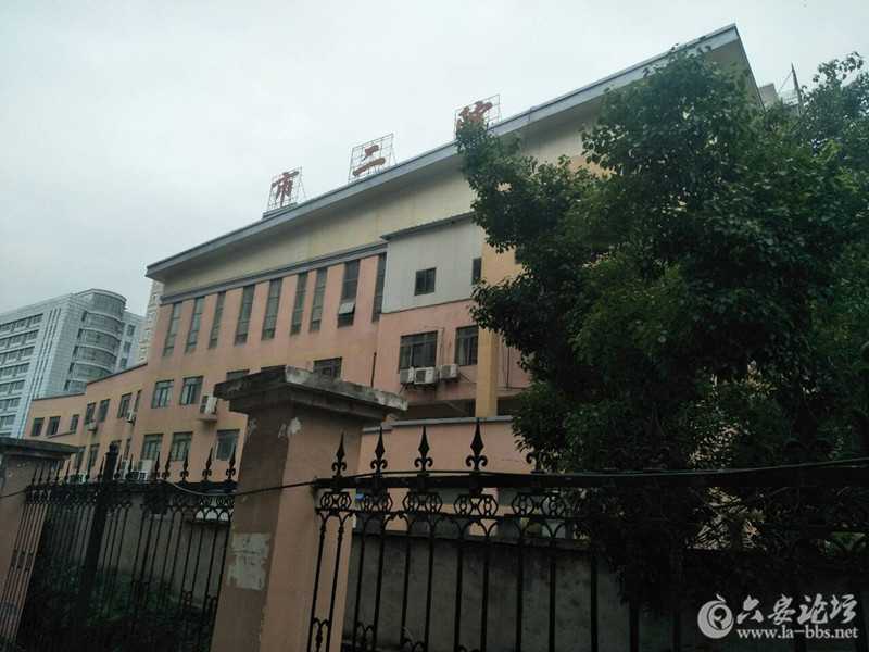 121846az4bzzfo4oaw009w_副本.jpg
