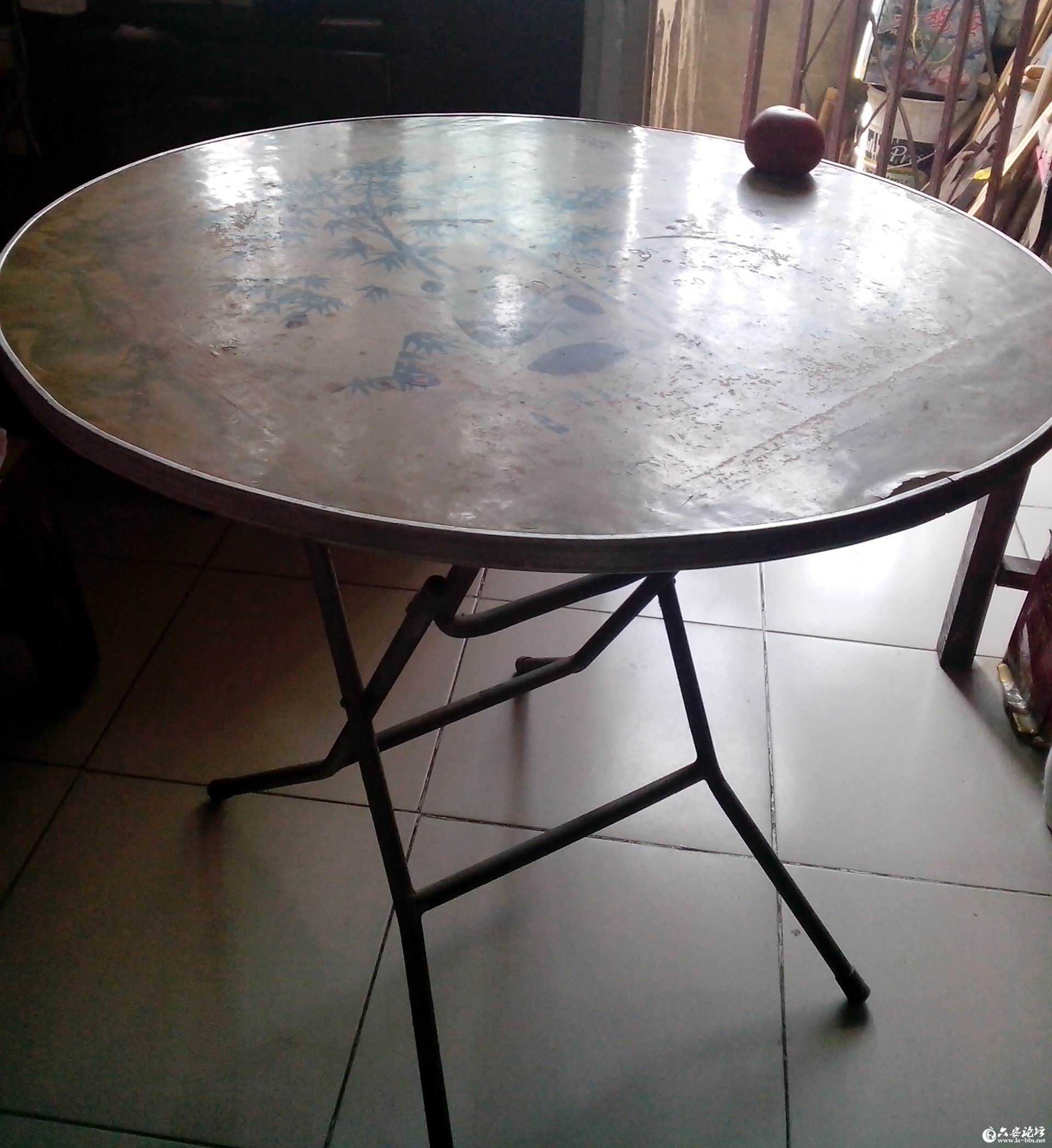 IMG_圆桌.jpg