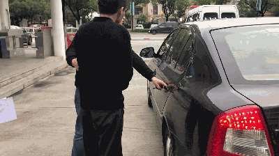 20181124075046596.gif 20181124075046596.gif