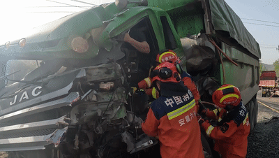 081135p4s41nimonmzhwin.gif