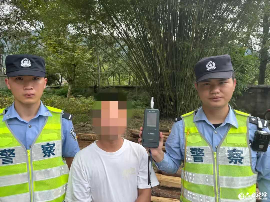 微信图片_2025-10-09_085626_927.jpg