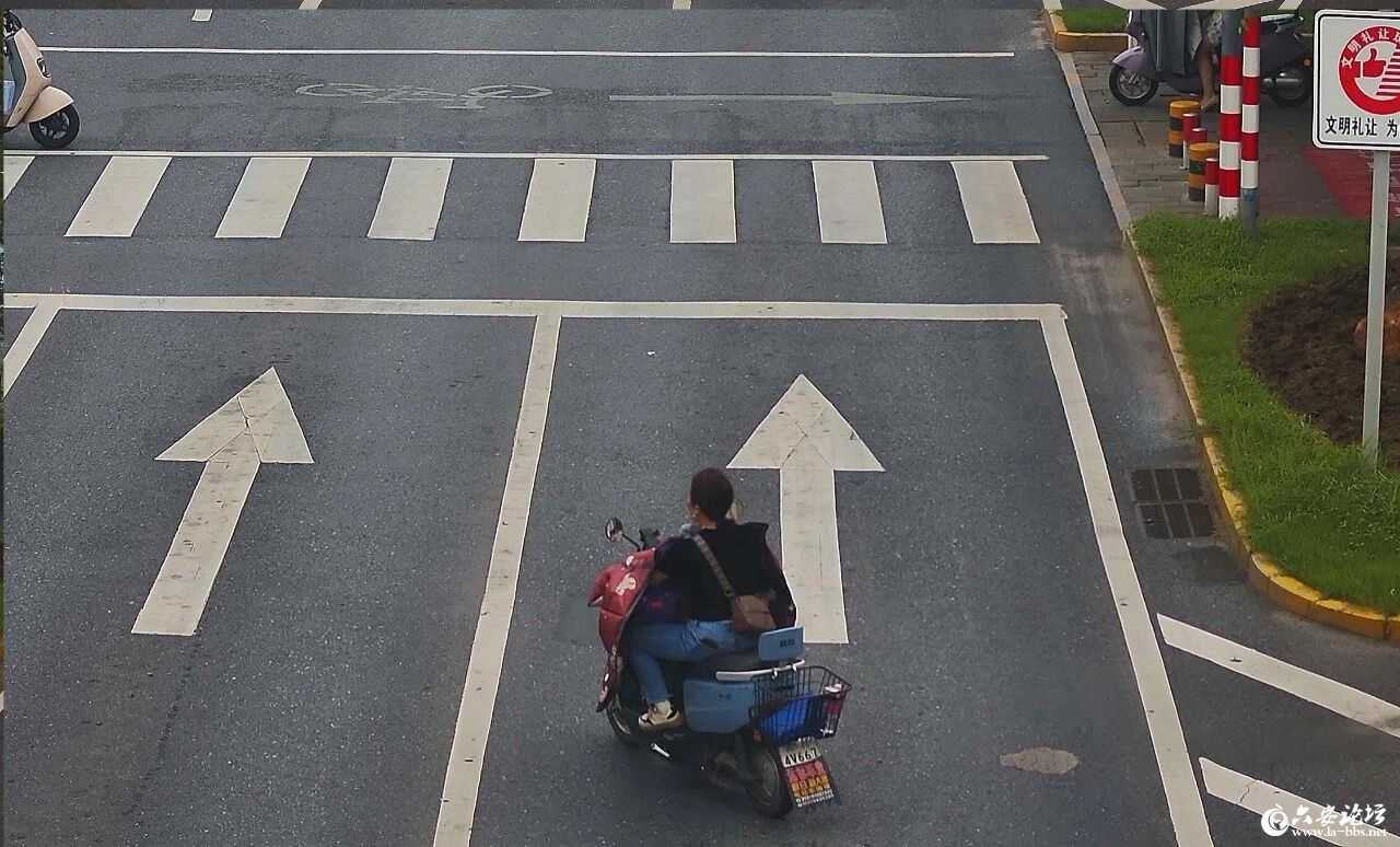 微信图片_2025-10-14_085840_522.jpg