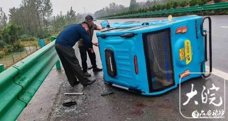 微信图片_2025-10-20_094132_088.jpg