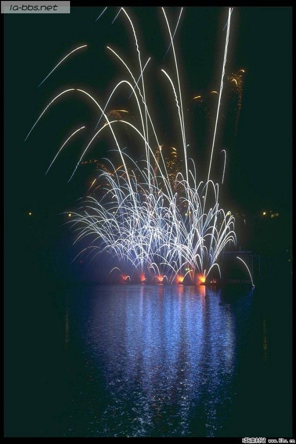 <font color=#FF4500>[焰火晚会]〓祝青山生日快乐〓</font>