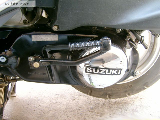 豪爵铃木（或轻骑铃木）AN系列踏板车换齿轮油