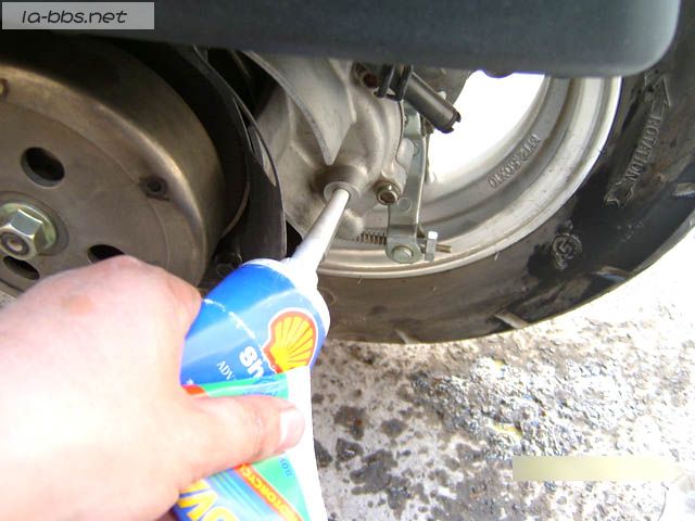 豪爵铃木（或轻骑铃木）AN系列踏板车换齿轮油