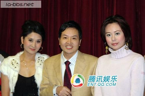 [原创]宋祖德2.5克拉钻戒向张钰求爱 一女子横刀夺爱