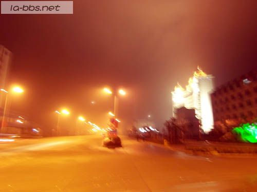 除夕夜!街!寂寞烟花!