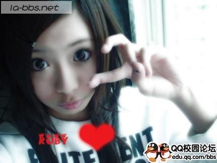 [分享]网络可爱美眉茹芘自拍