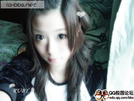 [分享]网络可爱美眉茹芘自拍