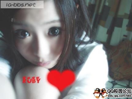 [分享]网络可爱美眉茹芘自拍