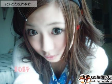 [分享]网络可爱美眉茹芘自拍