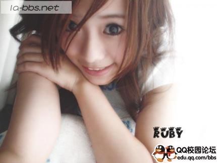 [分享]网络可爱美眉茹芘自拍