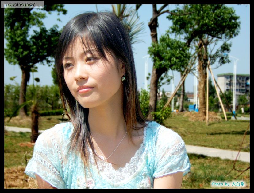 一个漂亮的姐姐``