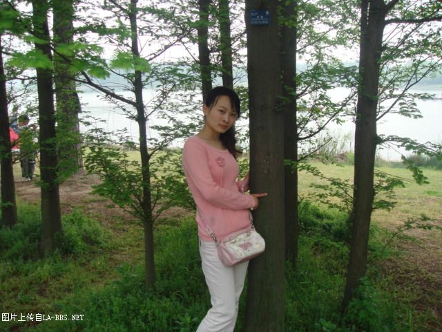 偷偷的发mm烧烤的pp