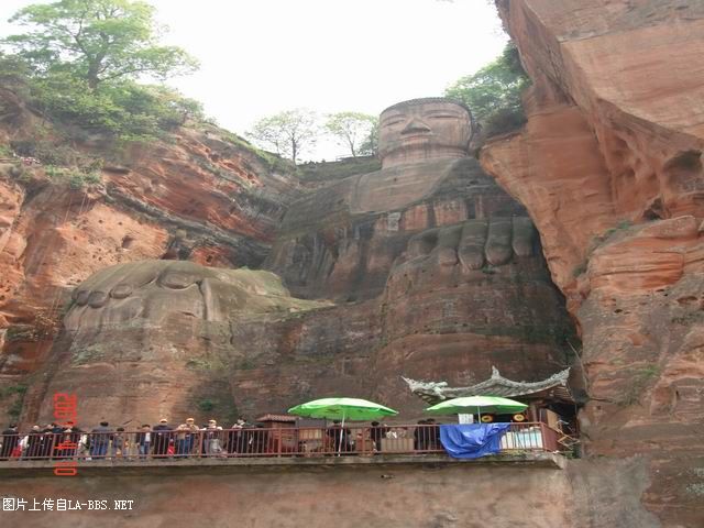 乐山－－拜大佛　得大福