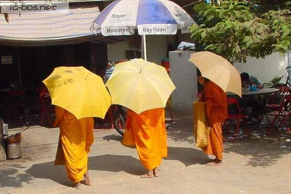 和尚尼姑幸福的现代生活