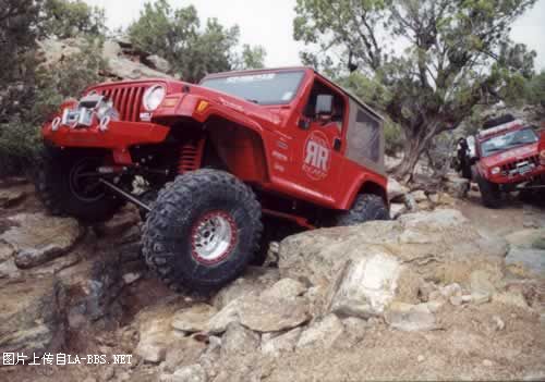 让你知道什么叫越野~~~！！