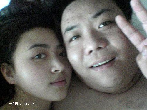 红楼“宝钗”选手被指滥交 男友公开亲密照(图)