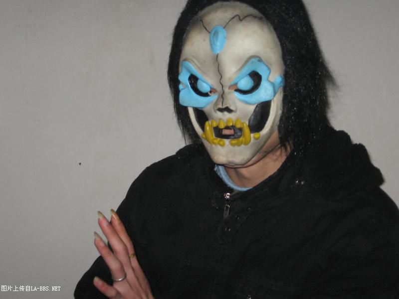 [b][GLOW=255,#1A6BE6,3][COLOR=WHITE]挖哈哈,我来暴张照片咯...照的不好,别砸我哦``[/GLOW][/C