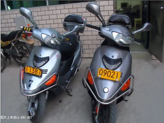 豪爵铃木海王星PK轻骑铃木超人