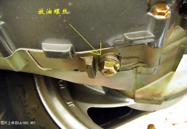 GY6型踏板车换齿轮油（图解）