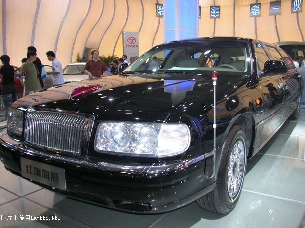 中国终于有对抗劳斯莱斯、宾利的车型了!