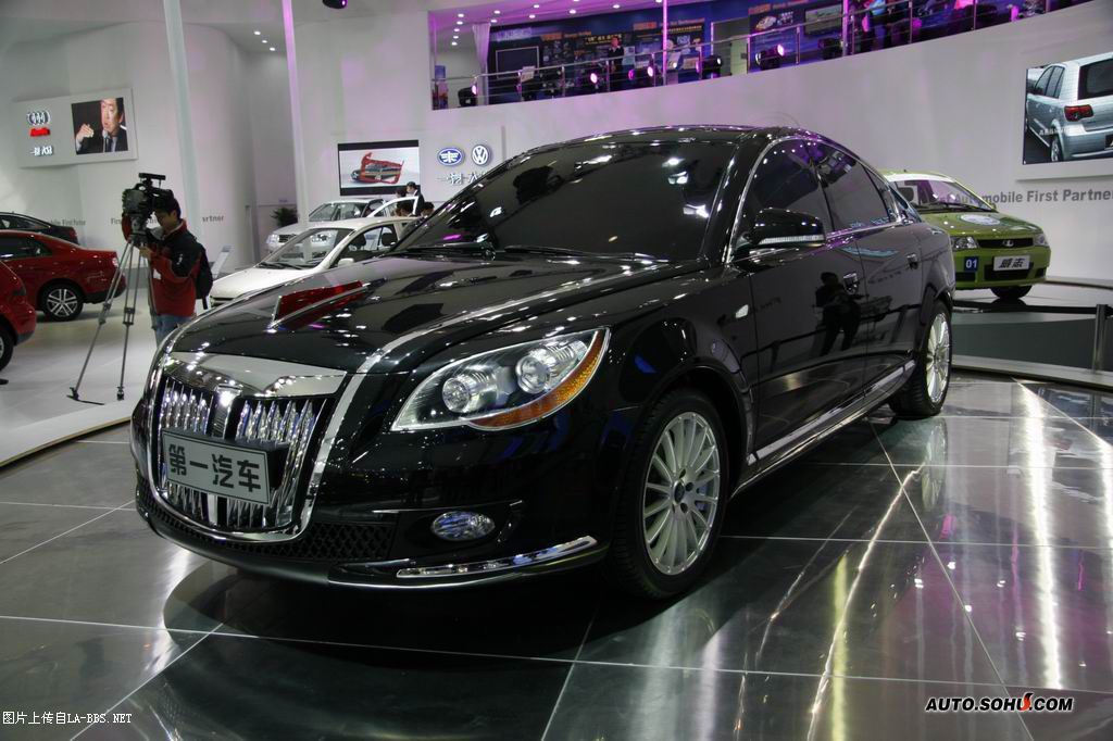 中国终于有对抗劳斯莱斯、宾利的车型了!