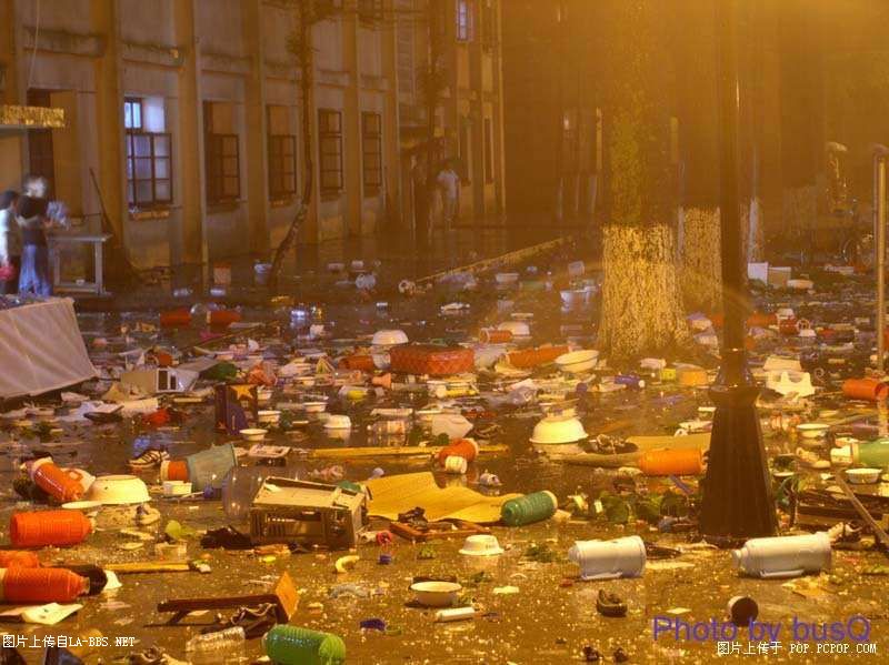 真是太象话了！某大学，毕业前一夜的惊人一幕！