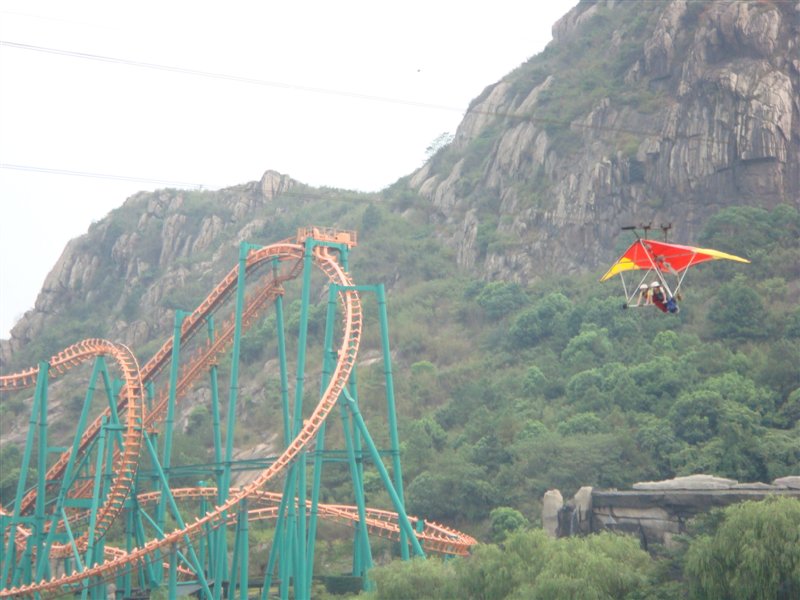 过山车和三角翼