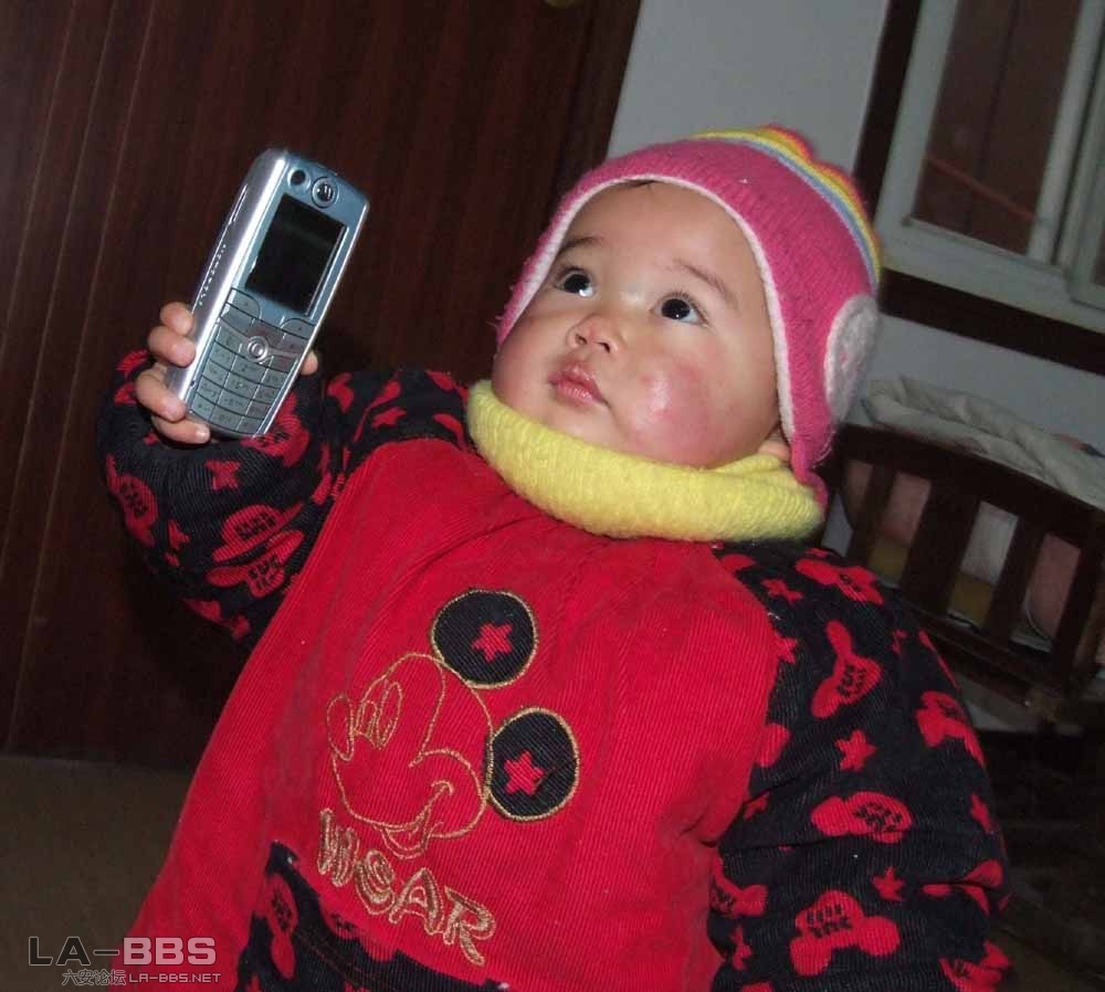 再来个3G的C975,这个能打视频电话了哈