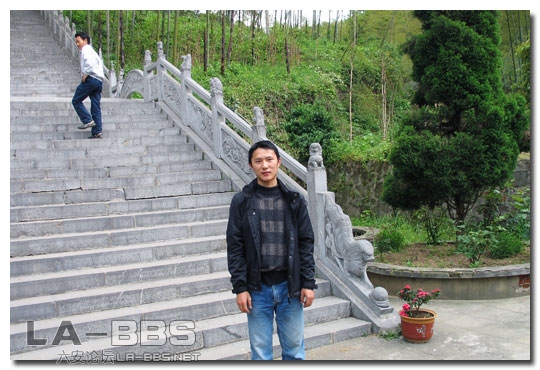 最后自己露个脸，大家的偶像啊，哇哈哈哈哈...