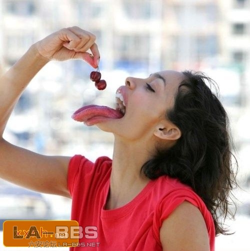 大嘴美女7.jpg