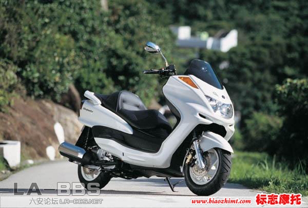 yamaha Majesty C踏板车.jpg