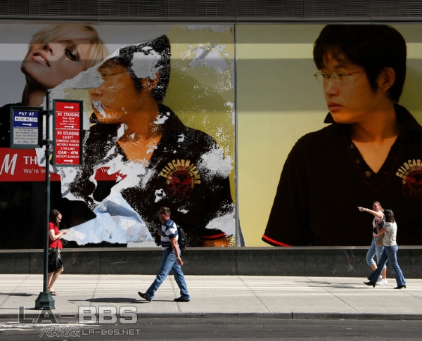 PhotoFunia_8060e.jpg